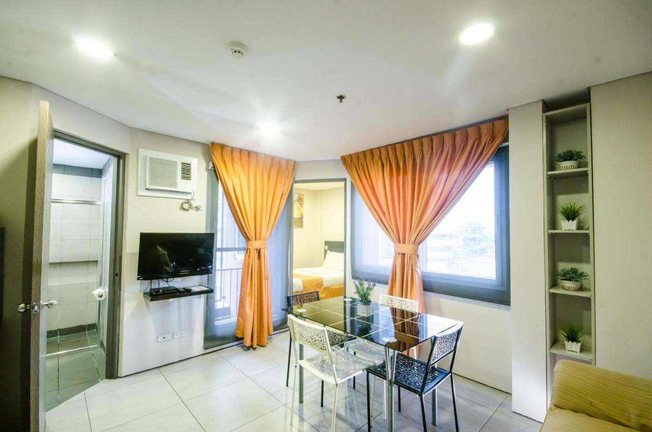 Jade Hotel And Suites Makati City Eksteriør bilde